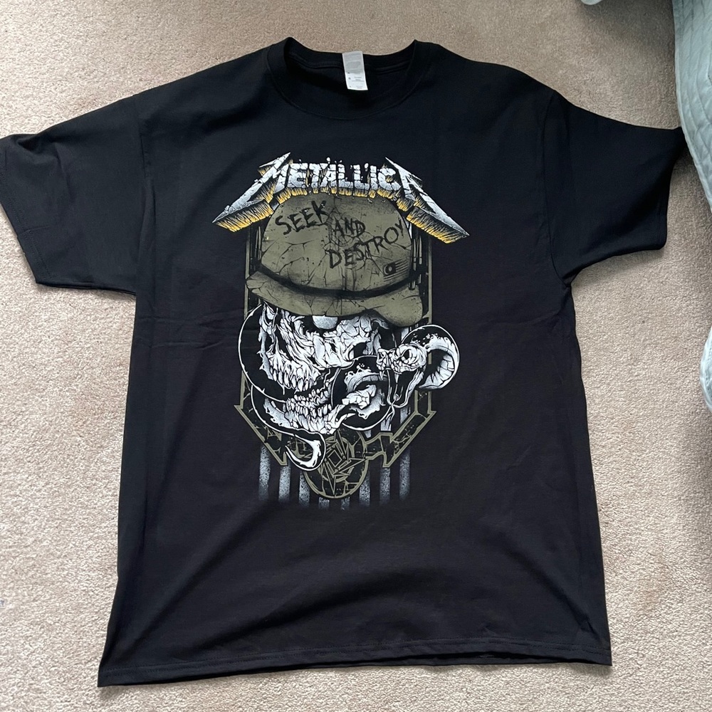 Metallica shirt